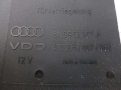 2000 Audi TT Mk1 / 8N - Theft Alarm Door Locking Control Module 8N8962267A2